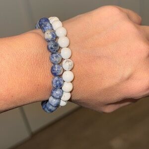 Howlite and Sodalite gemstone stack bracelet